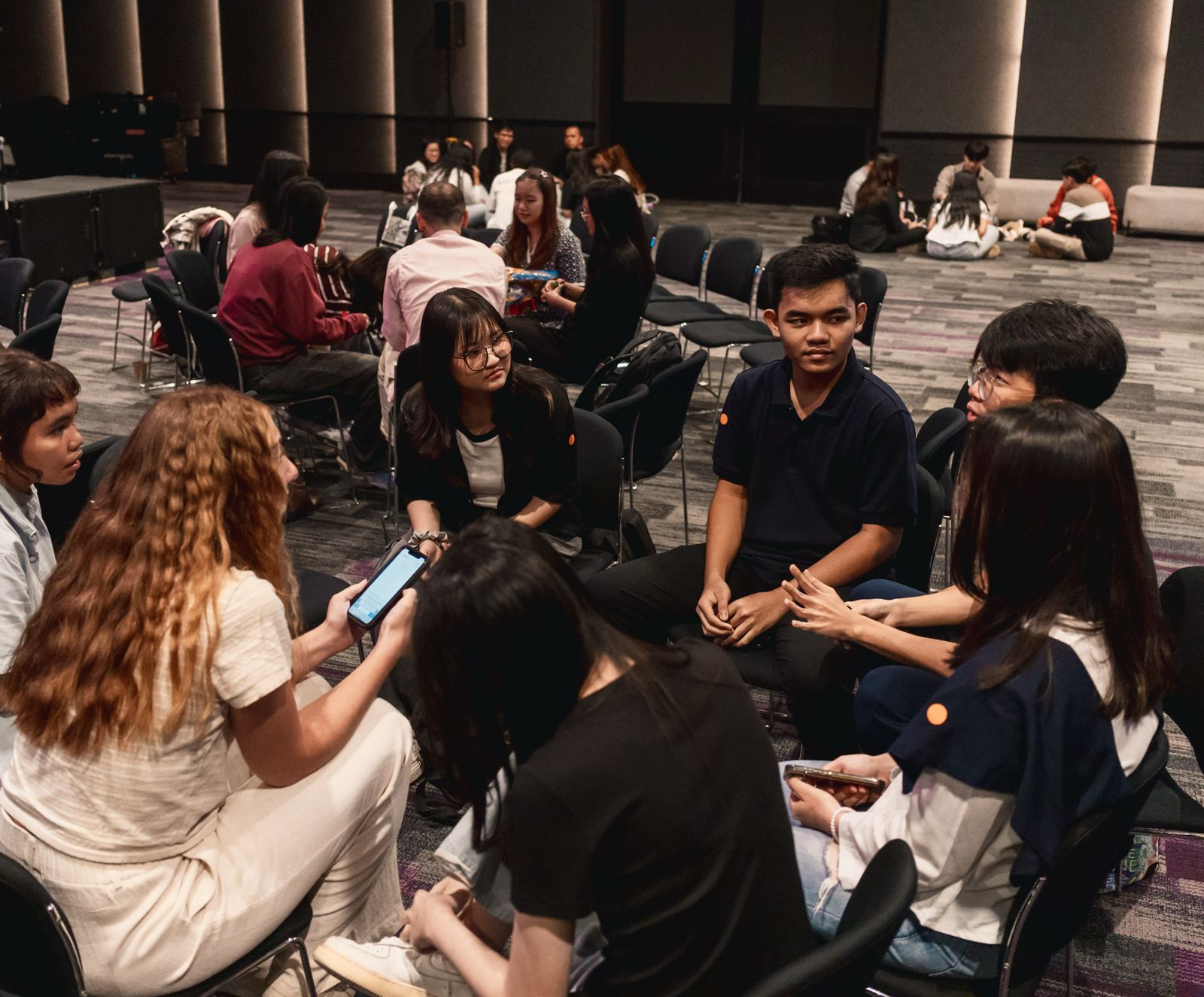 KAMI PERCAYA BAHWA MANUSIA DICIPTAKAN MENURUT GAMBAR ALLAH,